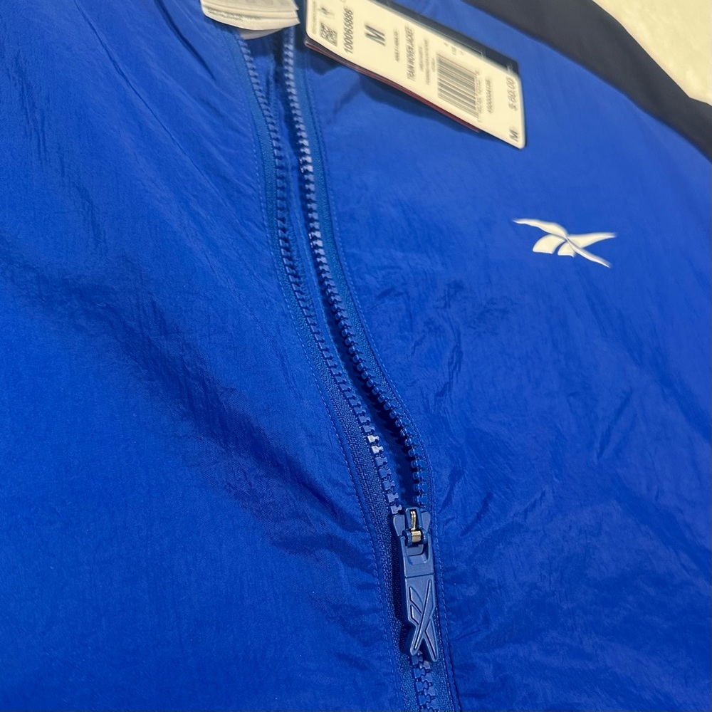 Men’s Reebok Windbreaker - Picture 6 of 16